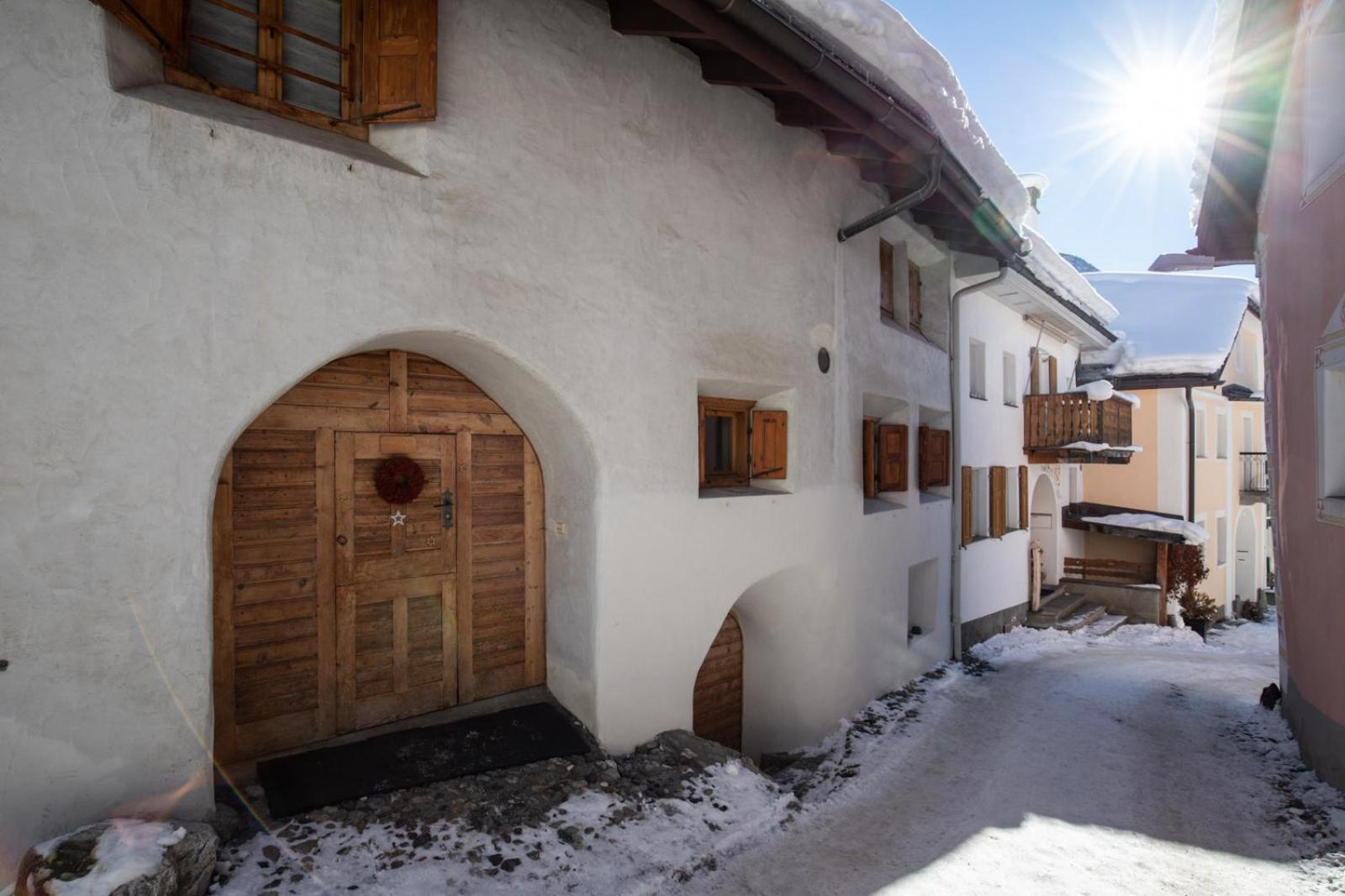 Chasa Curasch Apartment Scuol Exterior photo