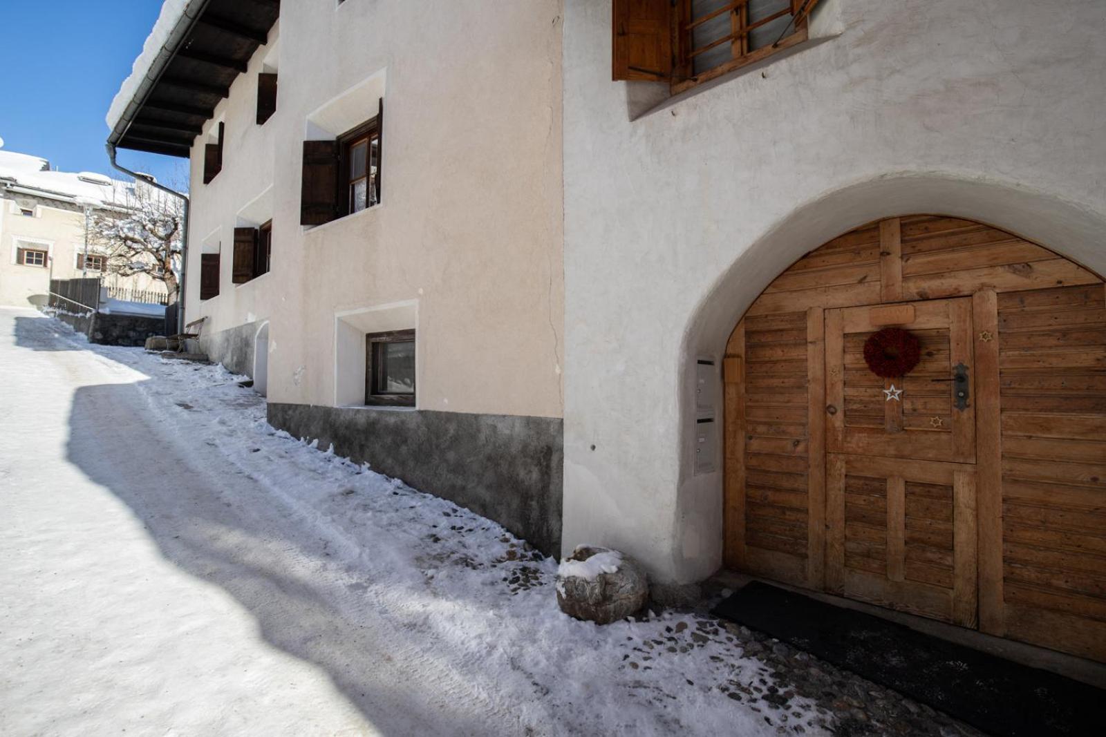 Chasa Curasch Apartment Scuol Exterior photo